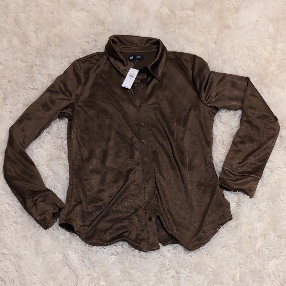 NWT - GAP Women's Brown blouse